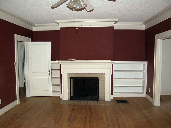 5th image of 438 Broad St
