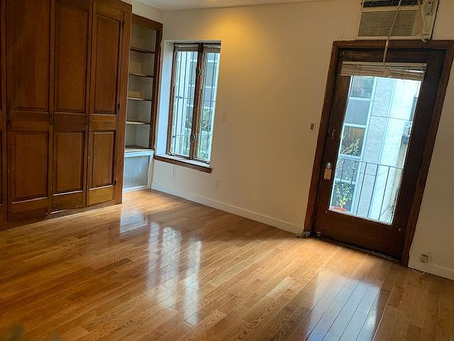 2nd image of 148 E 46th St APT 6