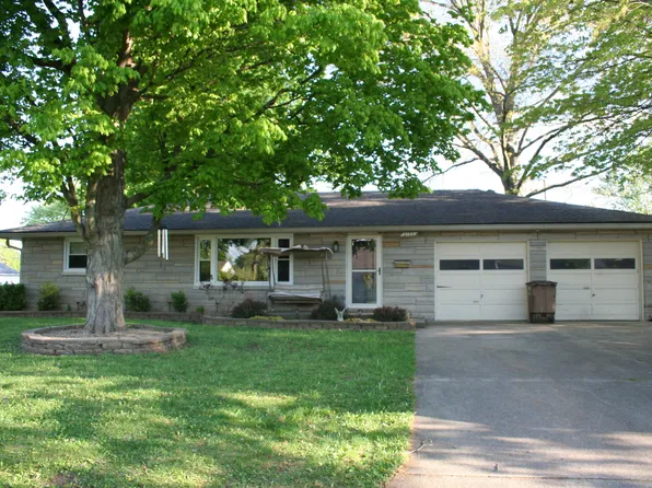 3125 30th St, Columbus, IN 47203