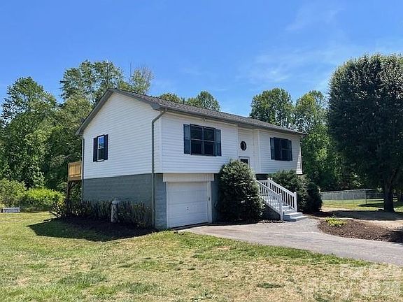 5th image of 2381 Boardwalk Ct