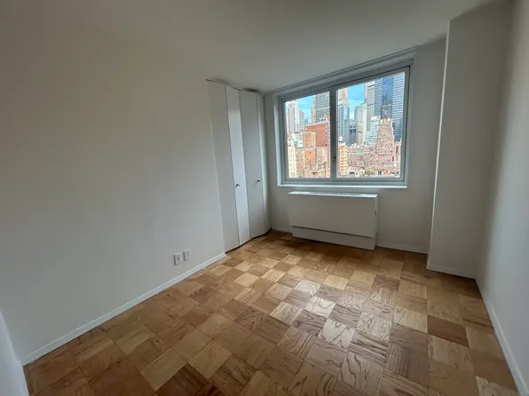 115 East 34th Street image 1 of 15