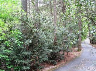 Potter Ln, Highlands, NC 28741