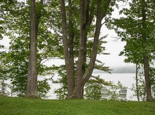 18 Sandy Beach Rd, Freeport, ME 04032