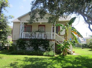 717 Winnie St, Galveston, TX 77550