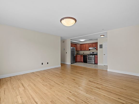 4th image of 598 President St APT 5F