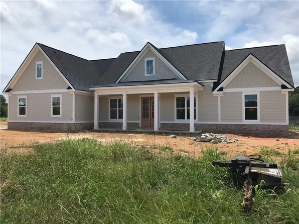 107 Telluride Trl NE, Calhoun, GA 30701