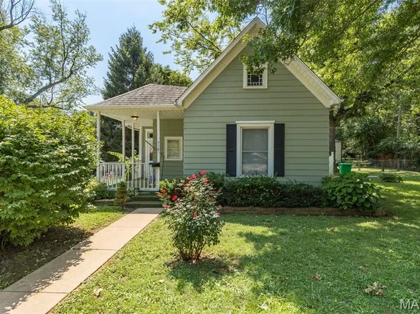 418 W College St, Farmington, MO 63640