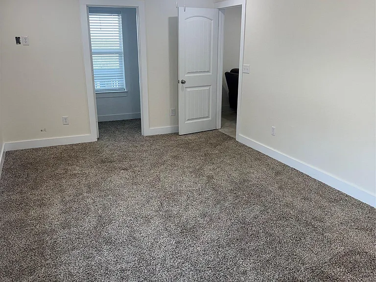 5706 Melody Ln #3 — Photo 7