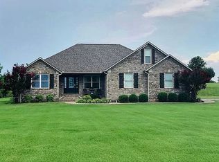 1810 Red Bell Rd, Newbern, TN 38059