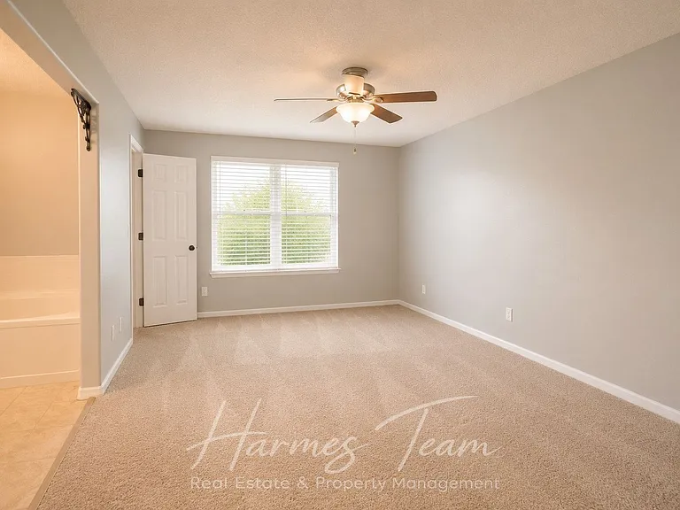 5960 Grapevine Dr — Photo 21