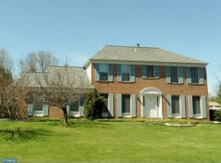 2390 S Daisey Dr, Jamison, PA 18929