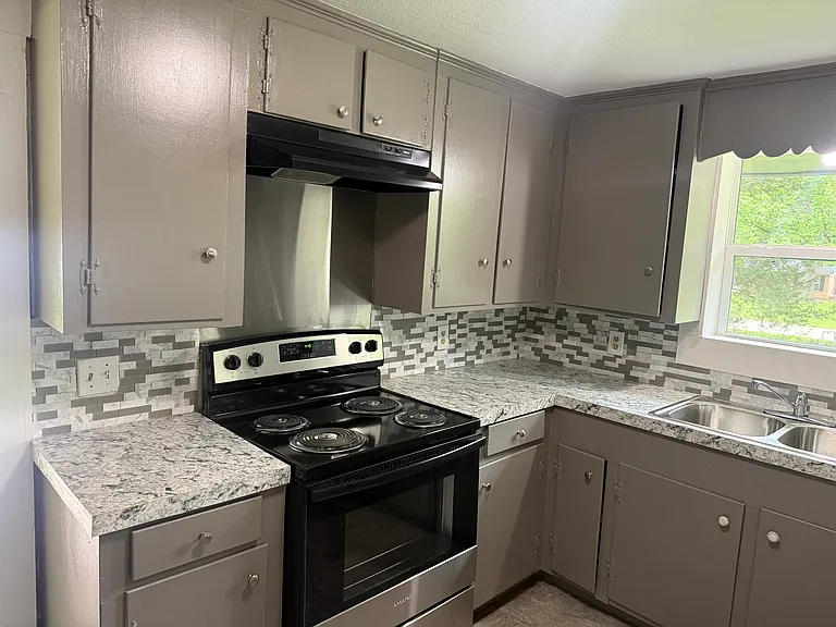 114 Young Rd — Photo 3