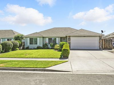 2052 Kingswood Dr, Medford, OR, 97501