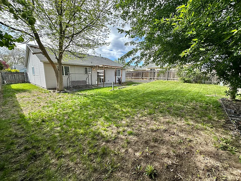306 Quail Cove Cir — Photo 16