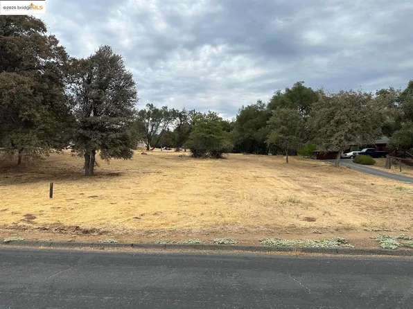 13440 Clements Rd, Groveland, CA 95321