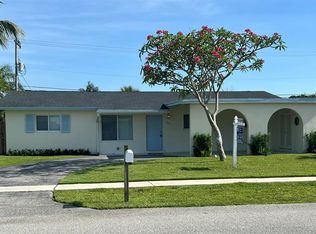 214 SW 3rd St, Boca Raton, FL 33432