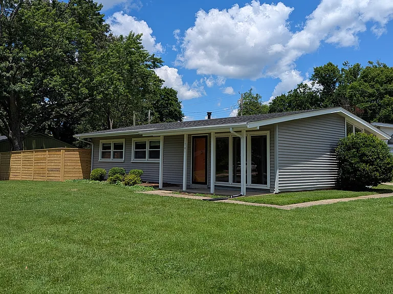 1701 Brentmoor Ln — Photo 22