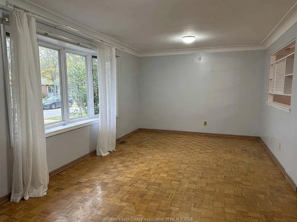 4 bed, 1.5 bath, $2,390 — Photo 2