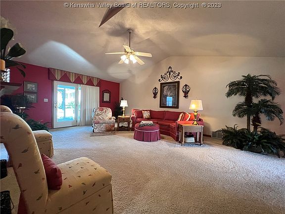 2nd image of 202 Nicole Dr