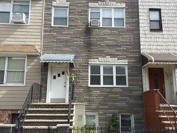 2nd image of 688 Humboldt St