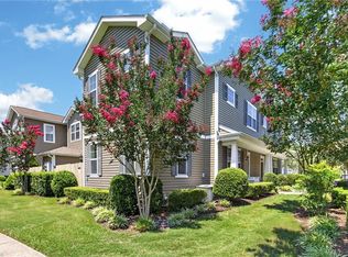 723 Lacy Oak Dr, Chesapeake, VA 23320