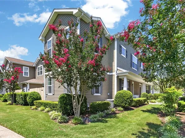 723 Lacy Oak Dr, Chesapeake, VA 23320