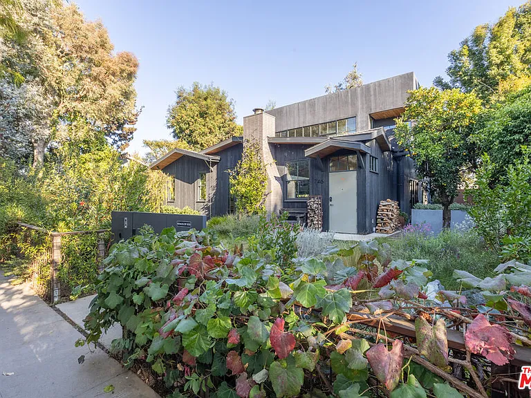 746 Marco Pl — Photo 1