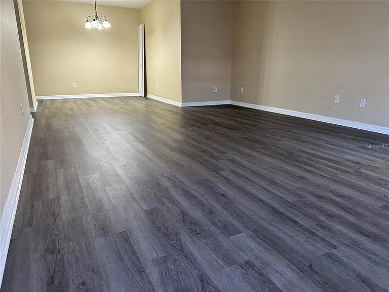 4818 Tangerine Ave #4818 — Photo 4