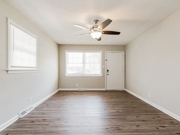 4th image of 304 S Benjamine St