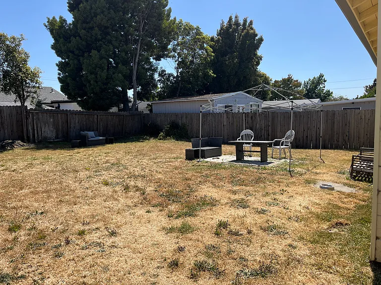 3504 Humphrey Ave — Photo 12