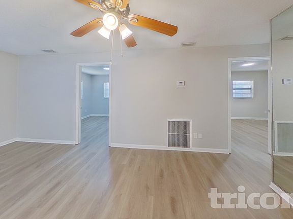 4th image of 10014 N Oklawaha Ave