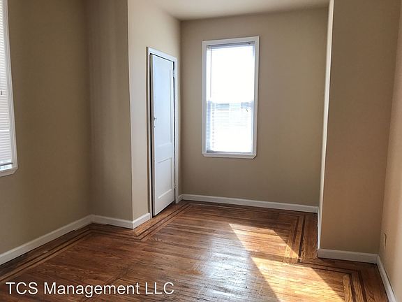 2nd image of 5362 W Montgomery Ave