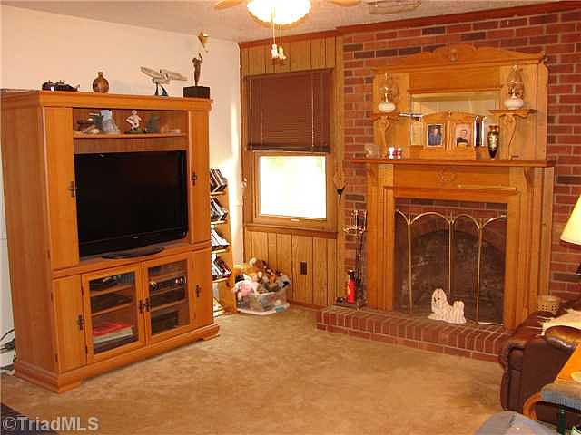 2nd image of 306 Merrydale Dr