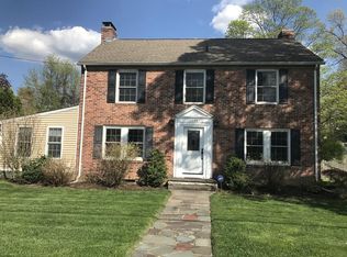 1599 Plumtree Rd, Springfield, MA 01119