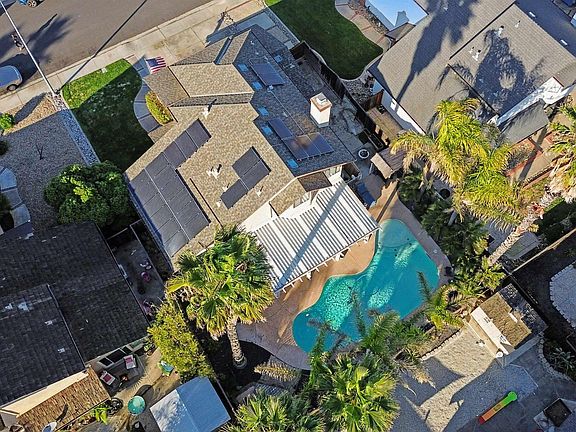 2nd image of 2110 Largo Ct