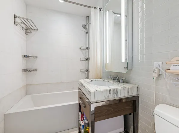 389 East 89th Street image 3 of 10
