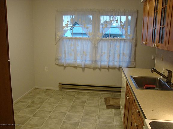 5th image of 22 Falmouth Ave #72