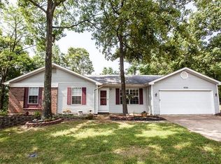 5417 Oakcrest Dr, Imperial, MO 63052