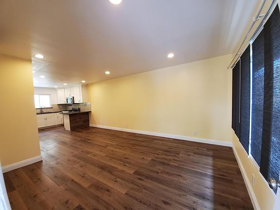 2nd image of 1928 W 25th St APT 5