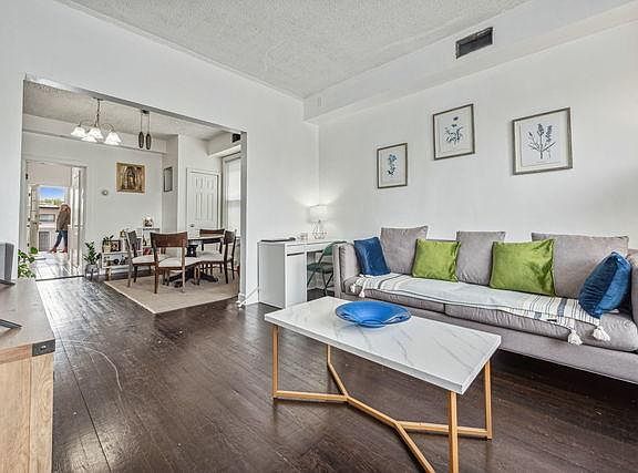 3rd image of 4833 N Ashland Ave Floor 2