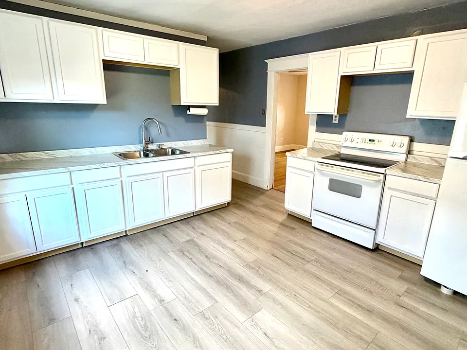 98-100 Fenwick St #2