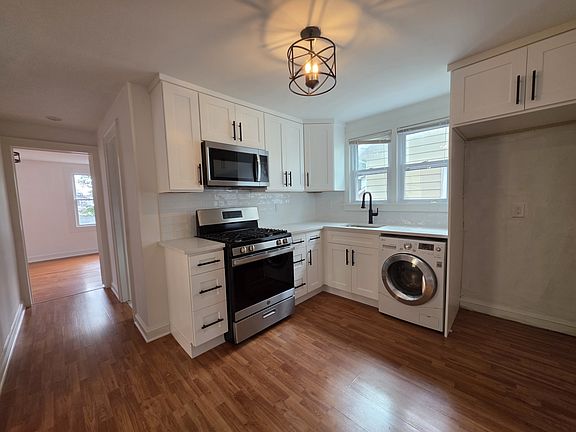 2nd image of 21 Stein Ave Floor 2