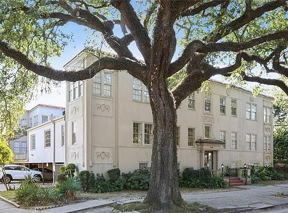 2nd image of 4506 Saint Charles Ave #D