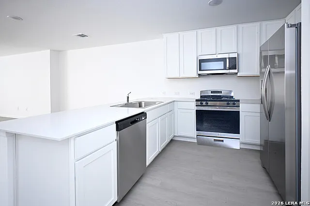 4 bed, 2.0 bath, 1483 sqft, $1,500 — Photo 4