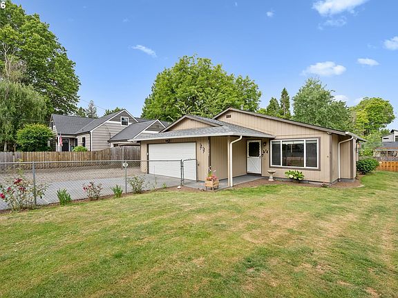 5th image of 10317 SE 37th Ave