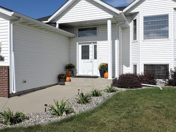 CURB APPEAL