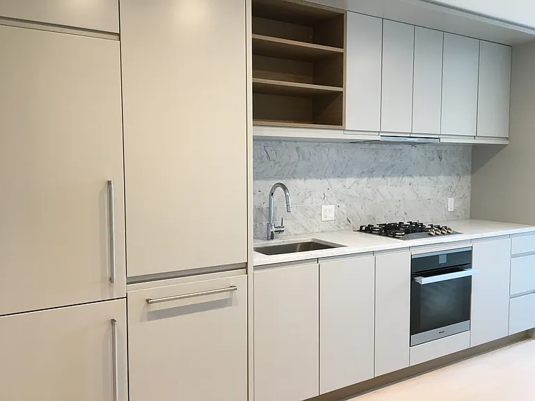 550 Vanderbilt Ave #916 — Photo 4