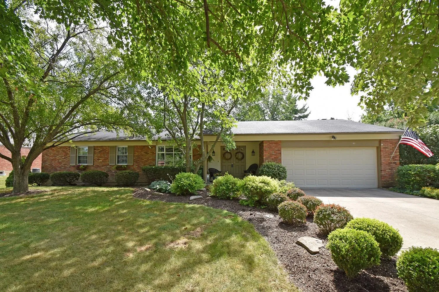 9714 Placid Dr photo 1