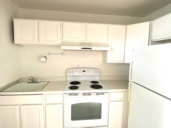 2nd image of 518 Avenue Alhambra #A10