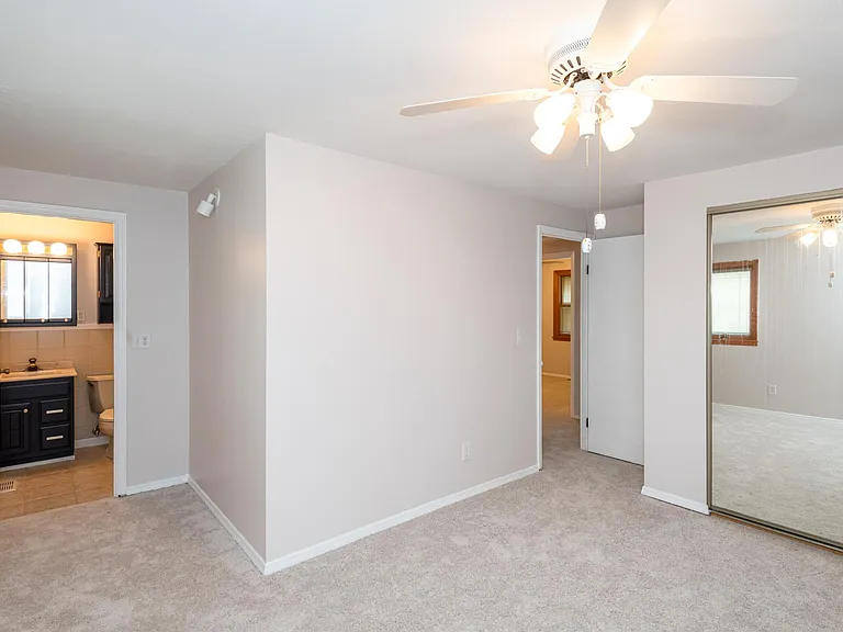 6757 Summerdale Dr — Photo 35